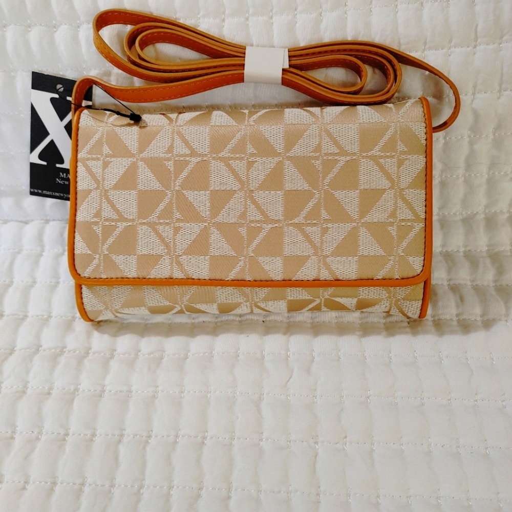 Maxx New York crossbody bag - Picture 2 of 3